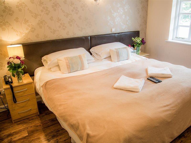 Stay And Relax At The Yew Tree Manuden Exteriör bild