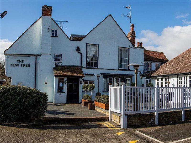 Stay And Relax At The Yew Tree Manuden Exteriör bild