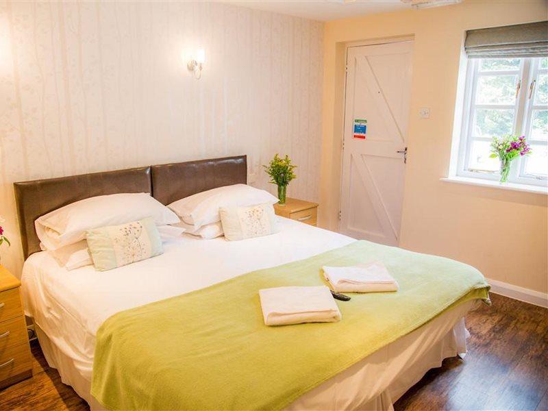 Stay And Relax At The Yew Tree Manuden Exteriör bild