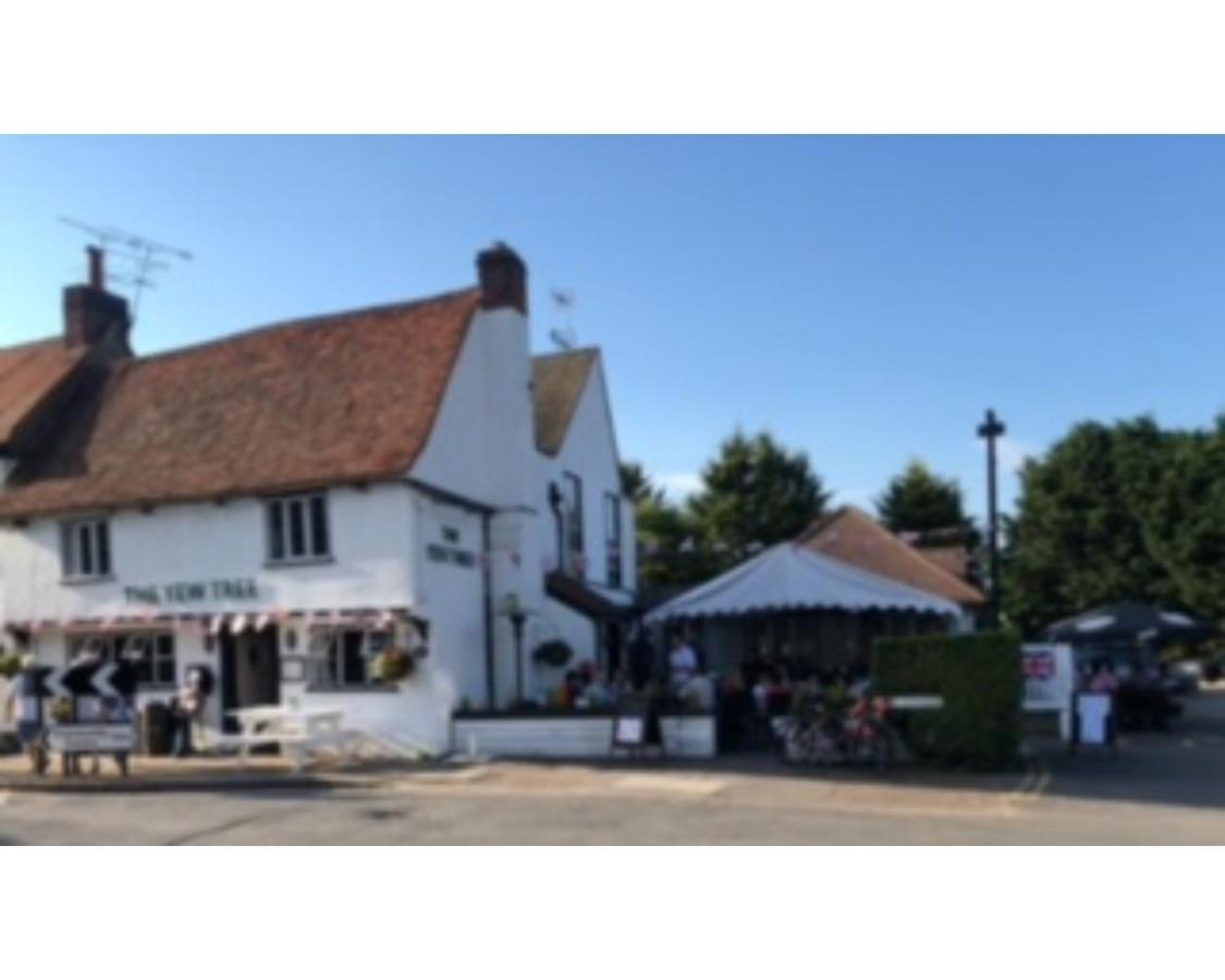 Stay And Relax At The Yew Tree Manuden Exteriör bild