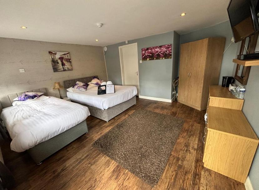 Stay And Relax At The Yew Tree Manuden Exteriör bild